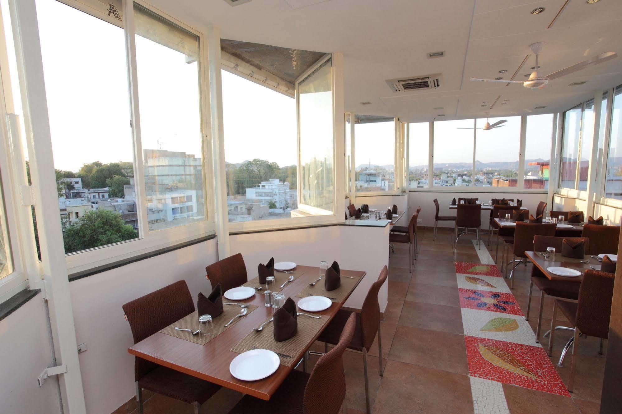 Hotel Dayal Udaipur Exterior foto